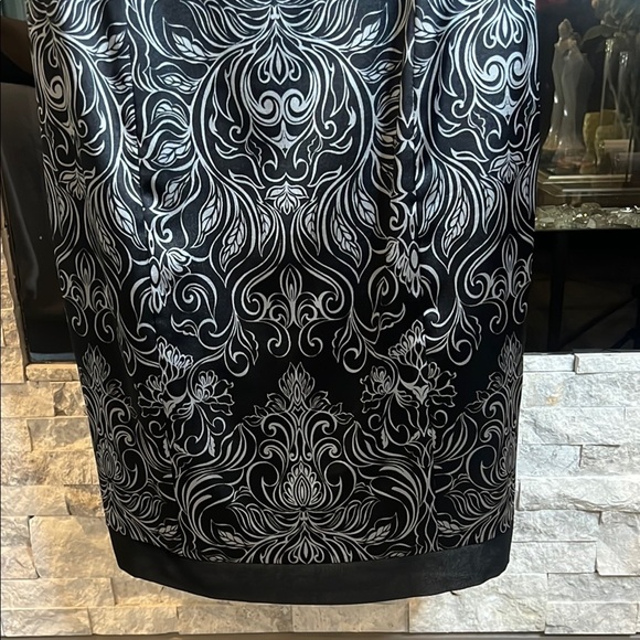 NWT Jones Wear Black Midi Sheath Dress with V-neck for Cocktail - Picture 6 of 14